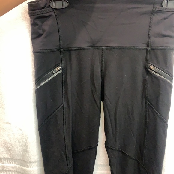 Lulu lemon black high waisted leggings - Picture 3 of 5